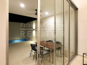 Casa en venta de 2 pisos y 3 recámaras en Cholul Mérida Yucatán - Entrega inmediata