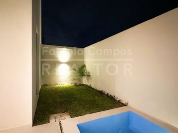 Casa en venta de 2 pisos y 3 recámaras en Cholul Mérida Yucatán - Entrega inmediata