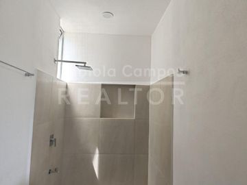 Casa en venta de 2 pisos y 3 recámaras en Cholul Mérida Yucatán - Entrega inmediata