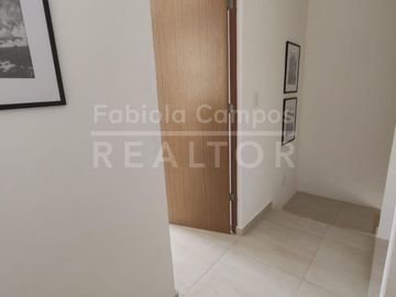 Casa en venta de 2 pisos y 3 recámaras en Cholul Mérida Yucatán - Entrega inmediata