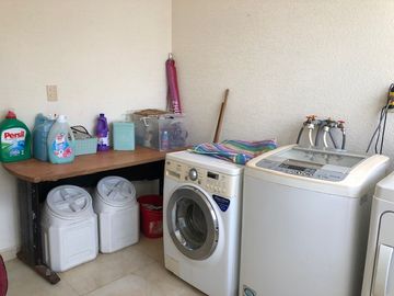 HERMOSA CASA EN VENTA EN FRACCIONAMIENTO EN CACALOMACAN-PROPIEDAD EJIDAL TODO EN ORDEN RECURSOS PROPIOS