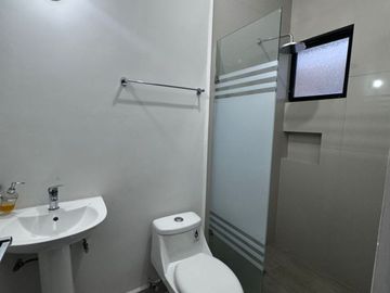 CASA EN VENTA EN CUMBRES ALLEGRO