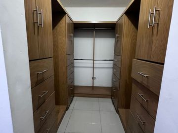 CASA EN VENTA EN CUMBRES ALLEGRO