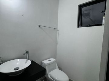 CASA EN VENTA EN CUMBRES ALLEGRO