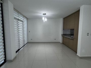 CASA EN VENTA EN CUMBRES ALLEGRO