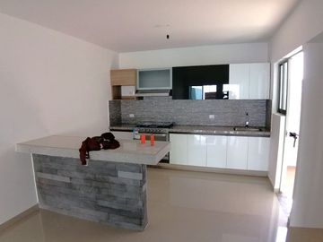 CASA EN VENTA CON ALBERCA Y JARDIN PRIVADA AL SUR DE CUERNAVACA, XOCHITEPEC, MORELOS