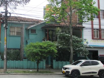 VENTA CASA GRANDE SUR DE CALI BARRIO MIRAFLORES