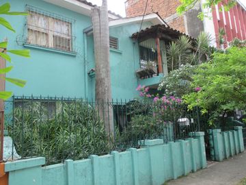 VENTA CASA GRANDE SUR DE CALI BARRIO MIRAFLORES
