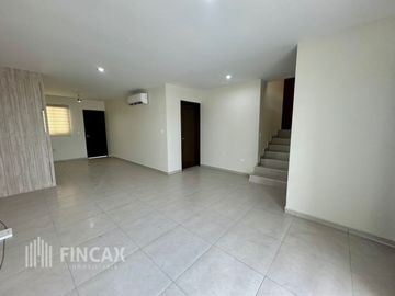 Casa Nueva sin estrenar en Venta Privada Acacia, Recámara en Planta Baja