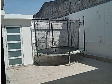 SE VENDE CASA DE 4 DORMITORIOS EN CONJUNTO PRIVADO SECTOR LA ARMENIA 2 - VALLE DE LOS CHILLOS