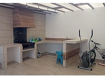SE VENDE CASA DE 4 DORMITORIOS EN CONJUNTO PRIVADO SECTOR LA ARMENIA 2 - VALLE DE LOS CHILLOS