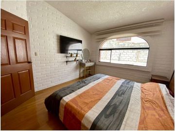 SE VENDE CASA DE 4 DORMITORIOS EN CONJUNTO PRIVADO SECTOR LA ARMENIA 2 - VALLE DE LOS CHILLOS