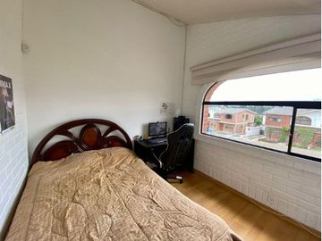 SE VENDE CASA DE 4 DORMITORIOS EN CONJUNTO PRIVADO SECTOR LA ARMENIA 2 - VALLE DE LOS CHILLOS