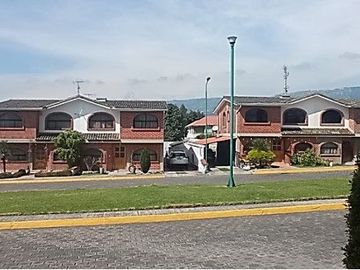 SE VENDE CASA DE 4 DORMITORIOS EN CONJUNTO PRIVADO SECTOR LA ARMENIA 2 - VALLE DE LOS CHILLOS