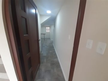 SE ARRIENDA MINI DEPARTAMENTO EN URBANIZACIÓN SECTOR CASHAPAMBA - VALLE DE LOS CHILLOS