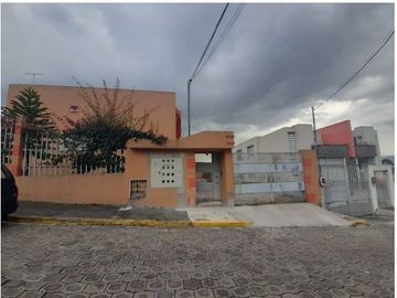 SE ARRIENDA MINI DEPARTAMENTO EN URBANIZACIÓN SECTOR CASHAPAMBA - VALLE DE LOS CHILLOS