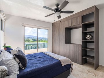 CASA SOLA EN VENTA CON JARDIN Y ALBERCA PROPIA AL SUR DE CUERNAVACA, XOCHITEPEC, MORELOS