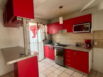 VENTA DE CASA EN FRACCIONAMIENTO EN RESIDENCIAL LOS SAUCES EN EMILIANO ZAPATA EN MORELOS
