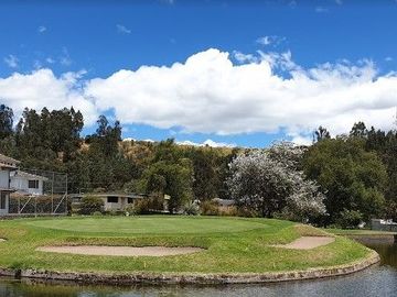 SE VENDE TERRENO PLANO DENTRO DE URBANIZACIÓN SECTOR SELVA ALEGRE - SANGOLQUÍ