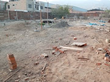 Terreno industrial de 1,300 m2 con titulo de propiedad en Puente Piedra zapallal