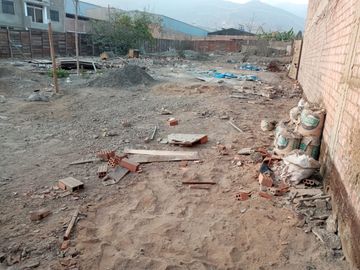 Terreno industrial de 1,300 m2 con titulo de propiedad en Puente Piedra zapallal