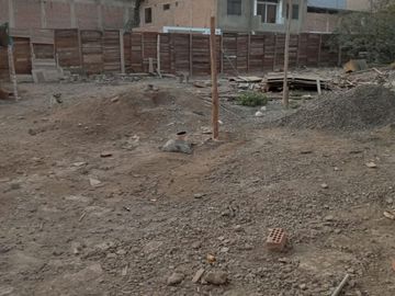 Terreno industrial de 1,300 m2 con titulo de propiedad en Puente Piedra zapallal