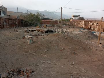 Terreno industrial de 1,300 m2 con titulo de propiedad en Puente Piedra zapallal