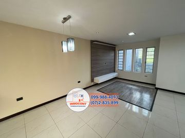 HERMOSA CASA ECONOMICA INDEPENDIENTE DE VENTA