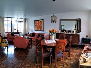 SURCO VENTA CASA * AT: 304.00 M2 *AC: 378.00 M2 - 2 PISOS + AIRES  7 DORM 8 BAÑOS 2 COCHERAS