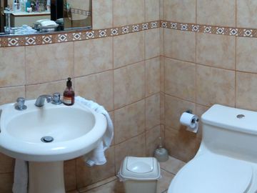 SURCO VENTA CASA * AT: 304.00 M2 *AC: 378.00 M2 - 2 PISOS + AIRES  7 DORM 8 BAÑOS 2 COCHERAS