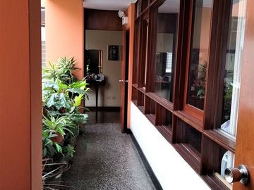 SURCO VENTA CASA * AT: 304.00 M2 *AC: 378.00 M2 - 2 PISOS + AIRES  7 DORM 8 BAÑOS 2 COCHERAS
