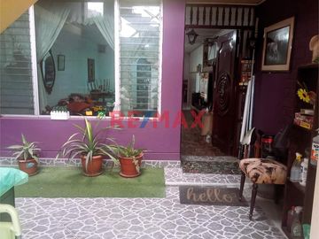ID: 1106181 ¡Oportunidad Única! Hermosa Casa De Cuatro Pisos En Zona Estratégica De Los Olivos Por $320,000