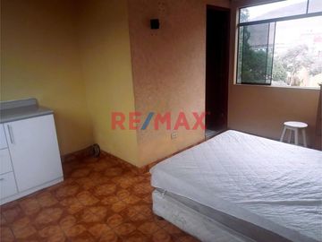ID: 1106181 ¡Oportunidad Única! Hermosa Casa De Cuatro Pisos En Zona Estratégica De Los Olivos Por $320,000