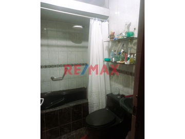 ID: 1106181 ¡Oportunidad Única! Hermosa Casa De Cuatro Pisos En Zona Estratégica De Los Olivos Por $320,000