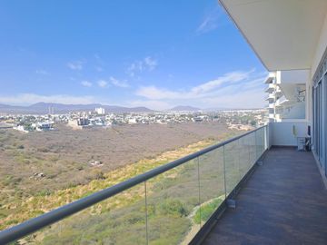 Departamento en Venta en Juriquilla con vista a la cañada wise living