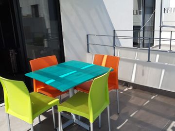 CASA EN VENTA AL SUR DE CUERNAVACA CON ALBERCA Y CANCHAS DEPORTIVAS