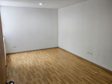 VENTA DE DEPARTAMENTO DENTRO DE FRACC. CERCA DEL HOSPITAL SAN JOSE Y VIAS PRINCIPALES.