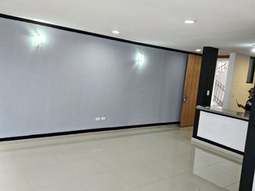 VENTA DE DEPARTAMENTO DENTRO DE FRACC. CERCA DEL HOSPITAL SAN JOSE Y VIAS PRINCIPALES.