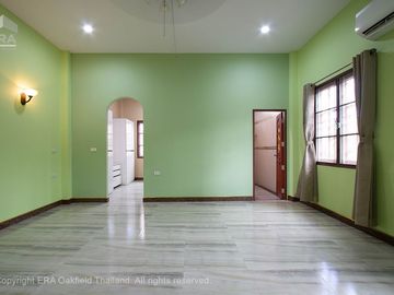 A large house with 3 rai of land