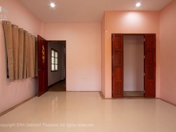A large house with 3 rai of land