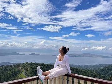 Brand New Townhouse for Sale in Tagaytay very near Ayala Mall Lourdes Church best for Airbnb Vacation