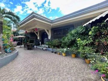 House for sale in Greenmeadows, Quezon City