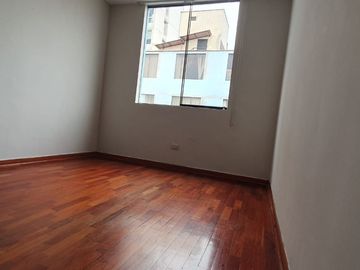 Vendo Depa Piso 11. 3 Habit + Cochera. Jesus Maria