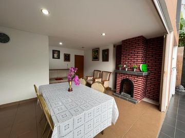 Rumah Murah di Kawasan Elite Dago Resort Dekat Cigadung Bandung