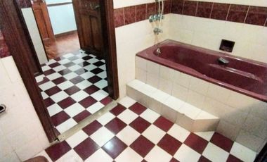 Cleveland Tower Paranaque 360 sqm, 4 bedrooms semi furnished 2 parking for rent