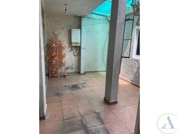 RESIDENCIA 4 REC BOSQUES DE VINCES 500M2 C.IZCALLI