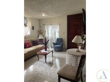 RESIDENCIA 4 REC BOSQUES DE VINCES 500M2 C.IZCALLI