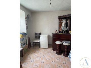 RESIDENCIA 4 REC BOSQUES DE VINCES 500M2 C.IZCALLI