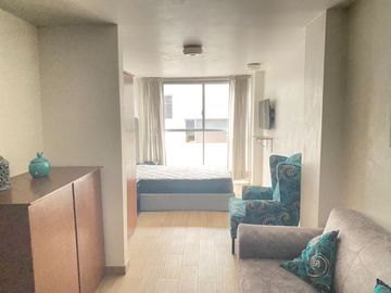 Departamento tipo suite, calle Madrid, a una calle de Reforma e Insurgentes.