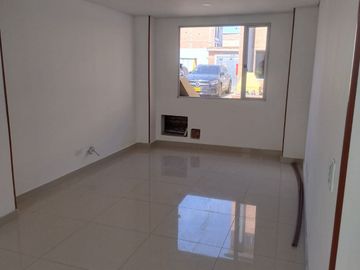 CASA EN VENTA FUNZA, C/MARCA COL